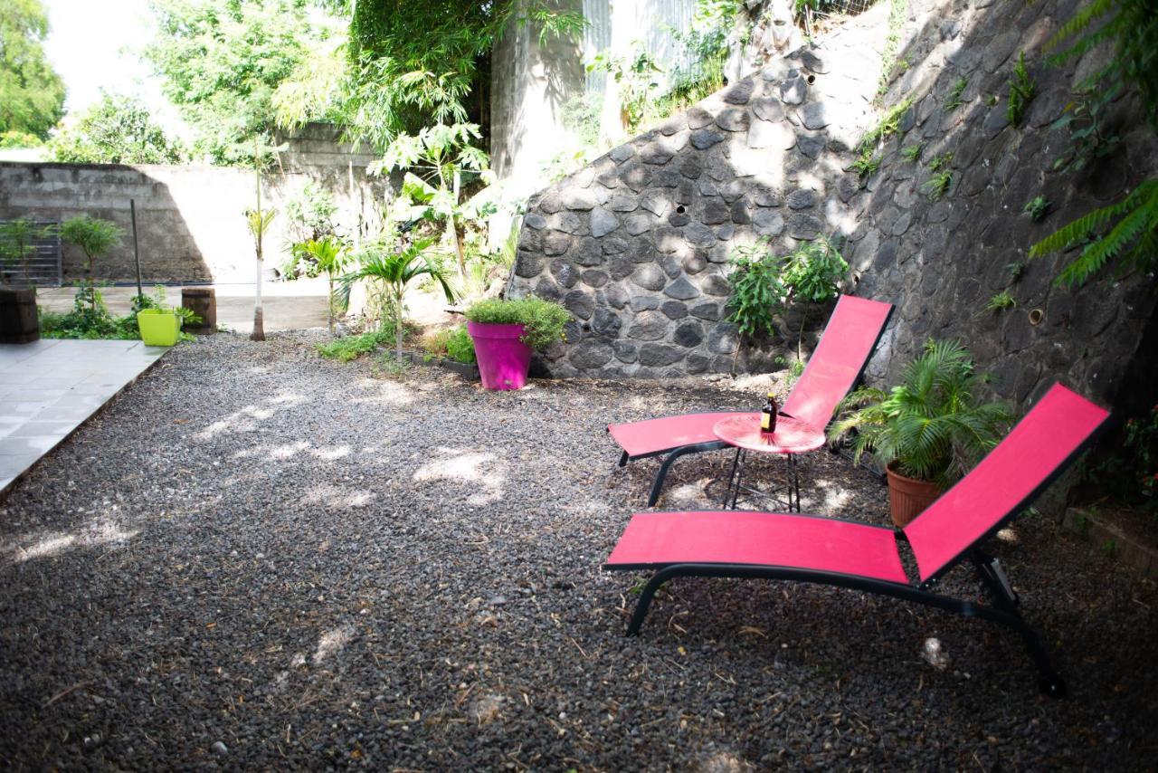 Le Bambou T3 Centre Ville Sainte Clotilde Rez De Jardin Bois de Nefles  外观 照片